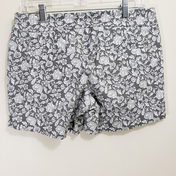 J. Crew factory stretch floral print shorts gray chino shorts woman's size 6 - Picture 3 of 9